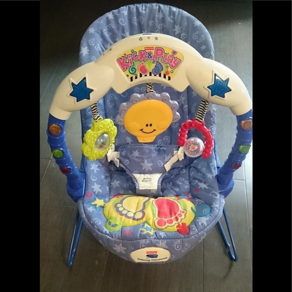 kick and play bouncer